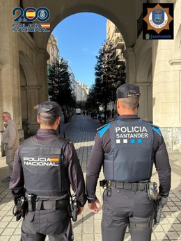 Agentes de Policía Nacional y Local de Santander