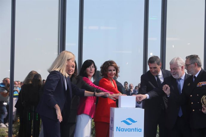 La vicepresidenta primera del Gobierno y ministra de Hacienda, María Jesús Montero, en el acto inaugural de las instalaciones del Navantia COEX Naval Systems. 