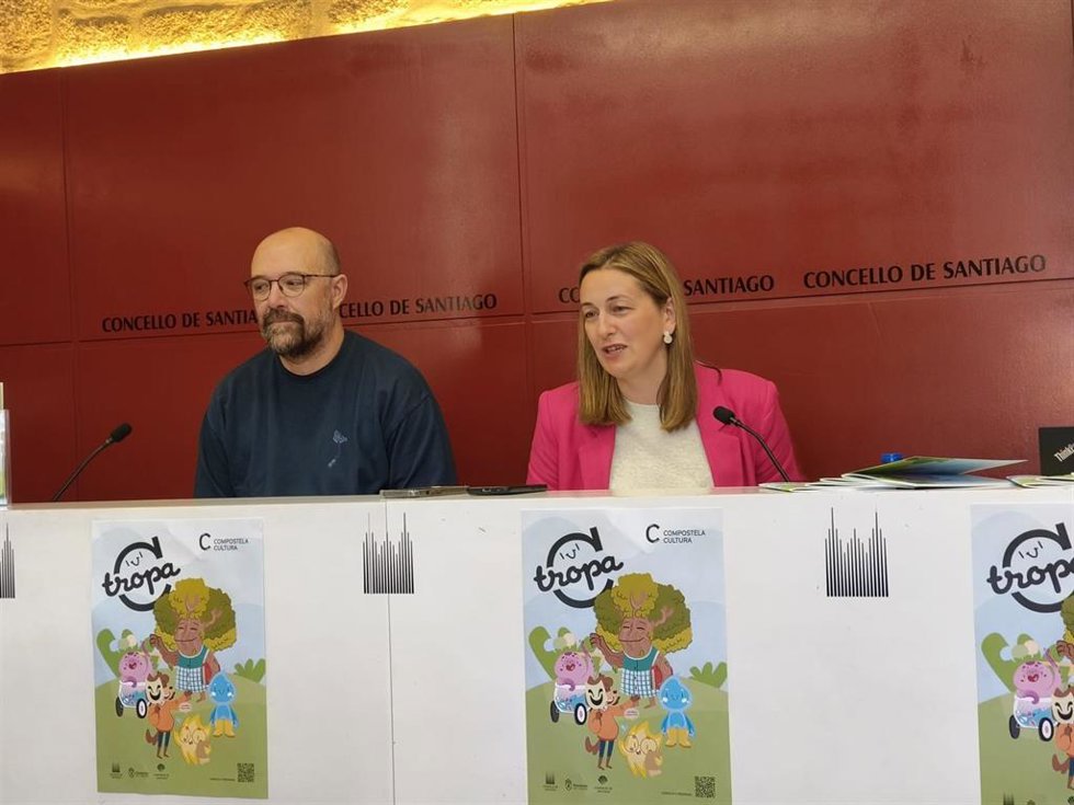 La portavoz del Gobierno de Santiago de Compostela, Miriam Louzao, y el director xerente del Auditorio de Galicia, Xaquín López González.