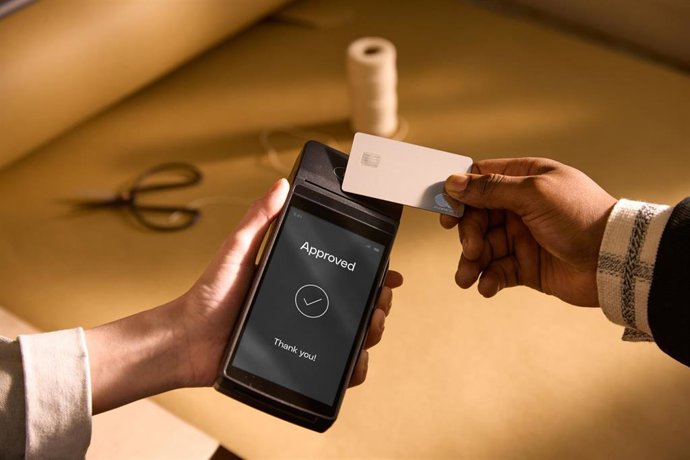 Archivo - Terminal de pago de Qonto.