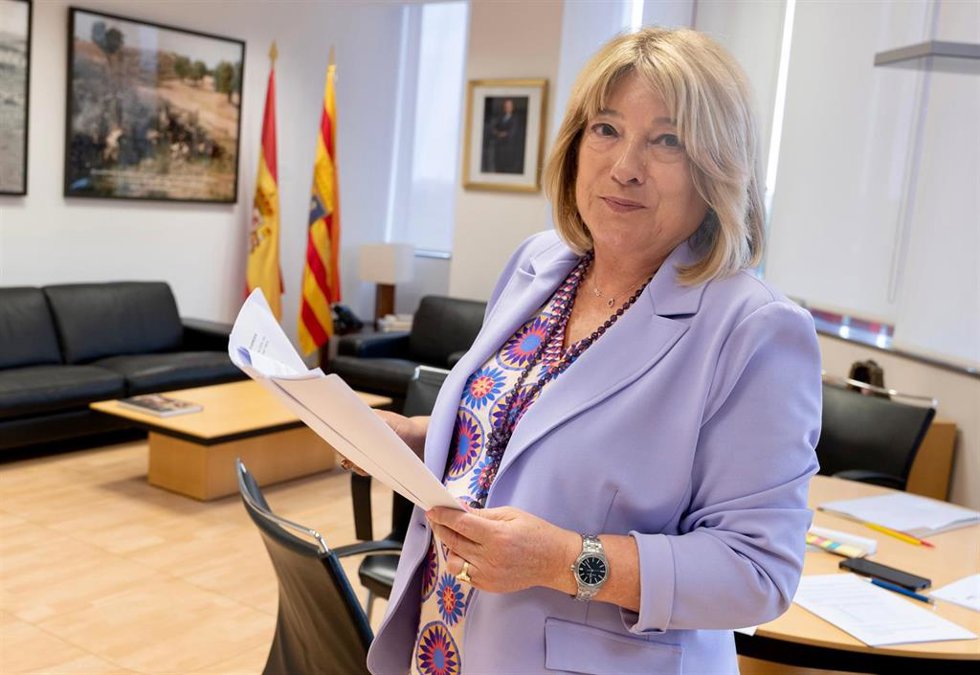 Archivo - La consejera de Educación, Cultura y Deporte del Gobierno de Aragón, Tomasa Hernández.