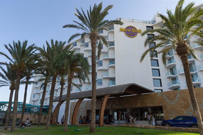 Archivo - Hotel a pie de la Playa d'en Bossa