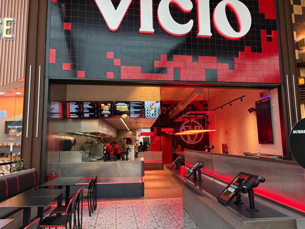 La marca de smash burgers Vicio abre en el centro comercial Garbera de San Sebastián su primer restaurante en Euskadi