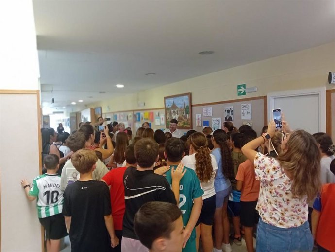 Exposición de los dibujos del concurso por la Salud Mental del Centro de Salud Utrera Norte.