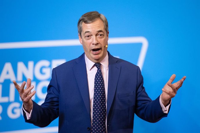Archivo - Arquivo - Imagem de arquivo do líder do partido de extrema direita Reform UK, Nigel Farage.