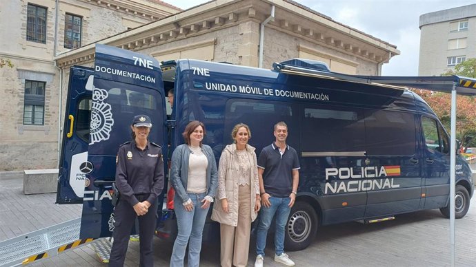 Presentación en Amurrio del Vehículo Integral de Documentación