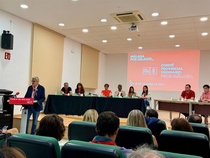 El secretario general del PSOE de Málaga, Josele Aguilar, en el comité provincial.
