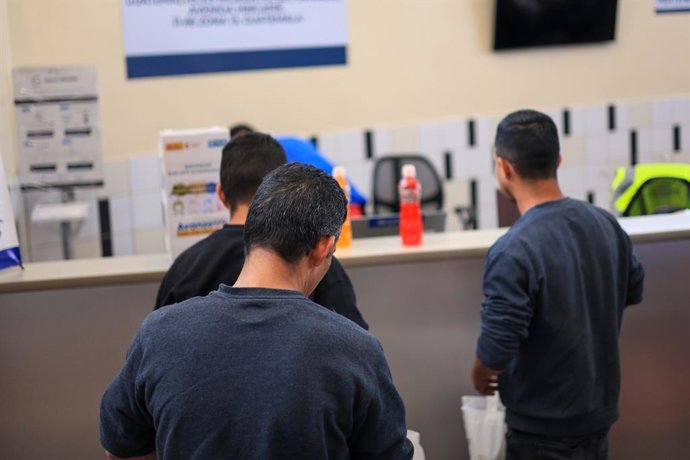 Vários migrantes centro-americanos atendidos pelo Instituto Guatemalteco de Migração