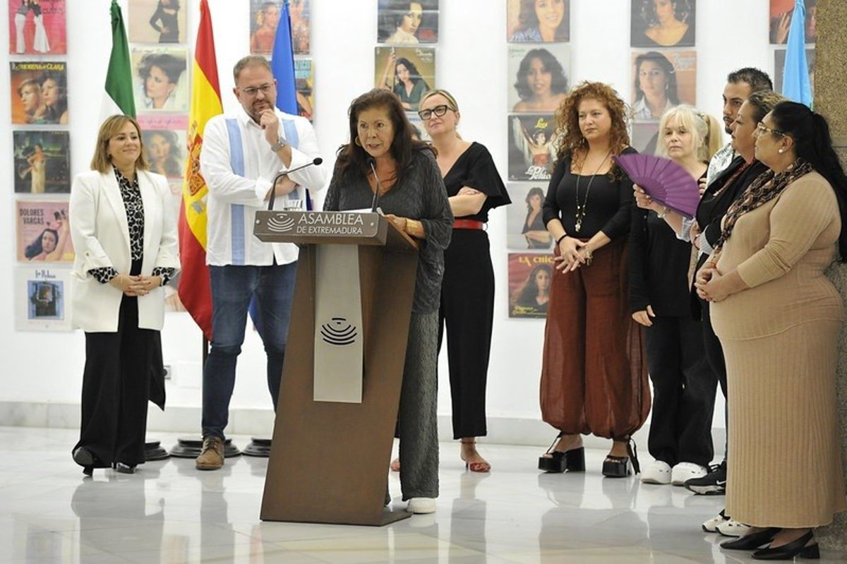 La Asamblea de Extremadura homenajea al pueblo gitano en el 600º aniversario de su llegada a la Península Ibérica