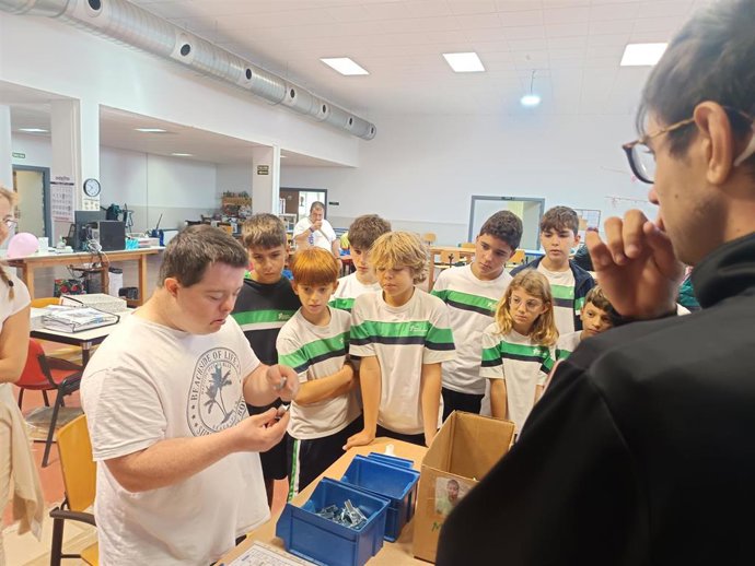 Arranca la campaña de sensibilización de la Asociación IGUAL A TI con los escolares de la Rioja Baja