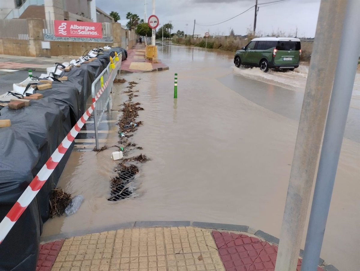 San Pedro del Pinatar atiende más de 60 incidencias por la DANA Alice, que ha dejado hasta 160 litros por m2