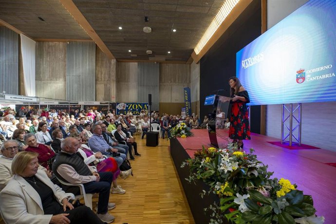 Gómez  del Río en la Feria de Mayores