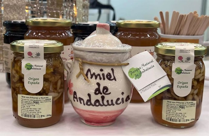 Archivo - Productos artesanales bajo la marca Parque Natural de Andalucía.