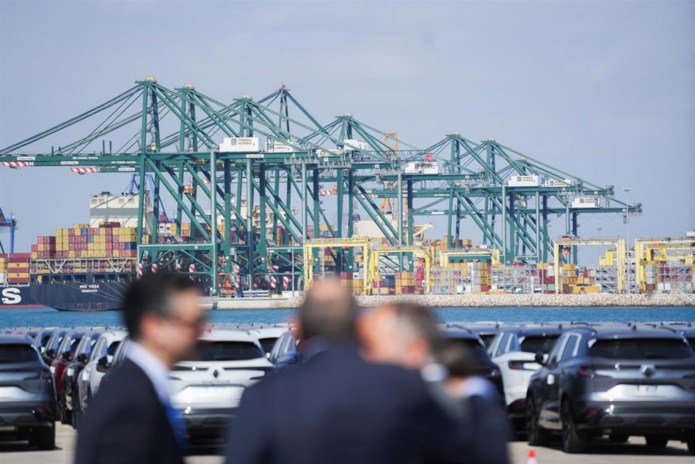 Archivo - Vista de la inauguración de la autopista ferroviaria Valencia-Madrid, en el Puerto de Valencia