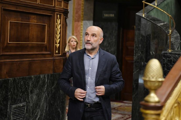 Archivo - El diputado de BNG Néstor Rego durante una sesión plenaria en el Congreso de los Diputados, a 24 de junio de 2025, en Madrid (España). El Congreso de los diputados celebra hoy el último pleno ordinario de sesiones antes del parón estival. Entre 