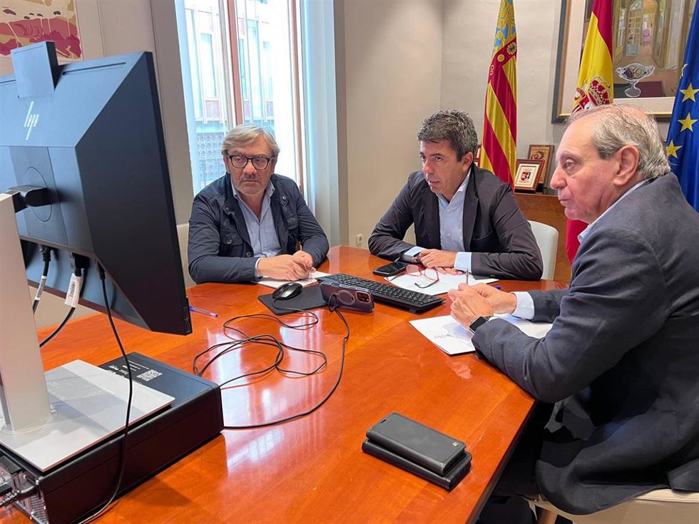 Valderrama y Martínez Mus trasladan a Mazón las últimas novedades del temporal de lluvias en la Comunitat Valenciana