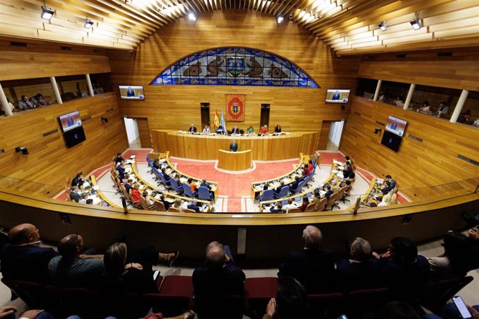 Archivo - Pleno del Parlamento de Galicia. 