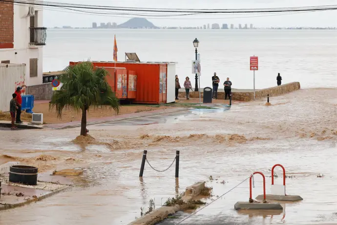 Los Alcázares tras el paso de la borrasca Alice