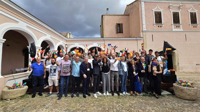 Almansa y Quartu Sant'Elena firman su hermanamiento en Cerdeña, sellando una alianza que une historia y cultura