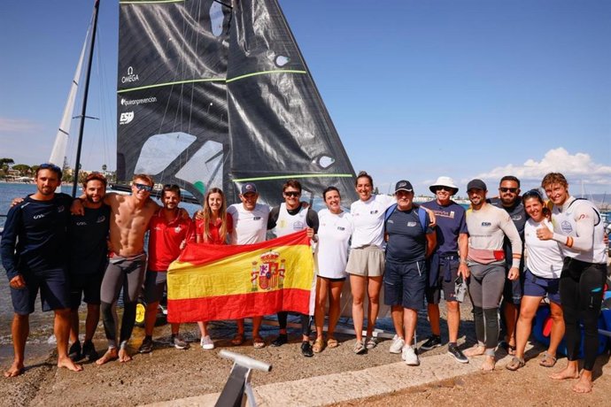 España, campeona del mundo por partida doble en el Mundial de 49er