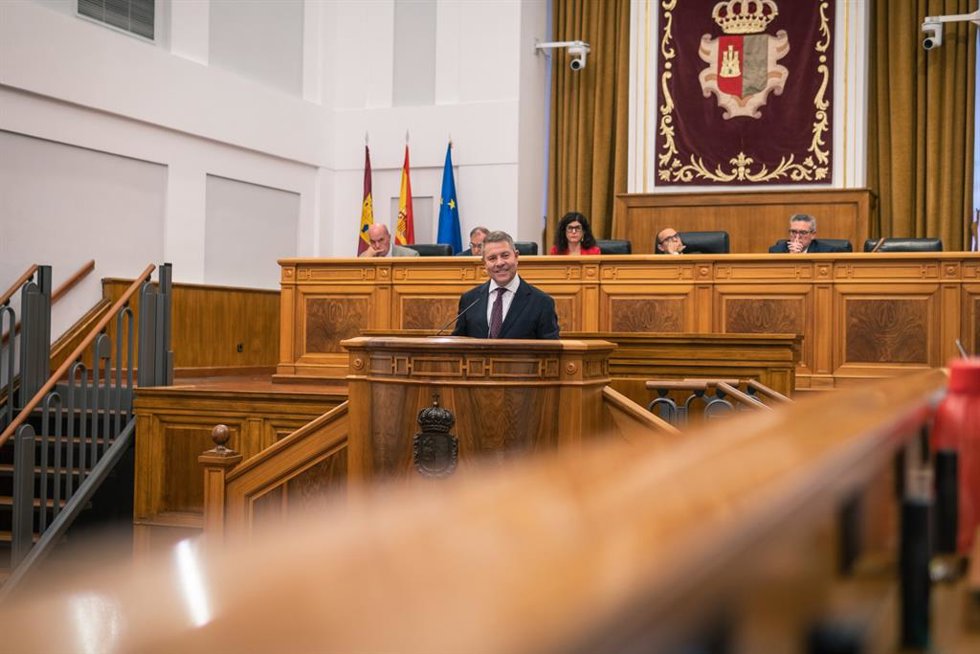 Archivo - El presidente de Castilla-La Mancha, Emiliano García-Page, en el debate sobre el estado de la región.