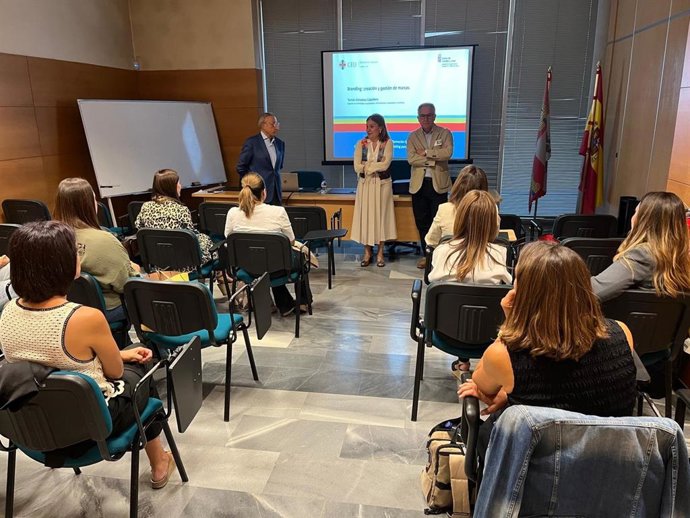 La Junta forma en Comunicación Estratégica y Marketing a directivos de las empresas agroalimentarias de la Comunidad