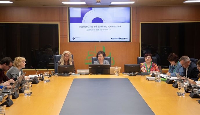 La directora general de Osakidetza ha comparecido ante la Comisión de Salud