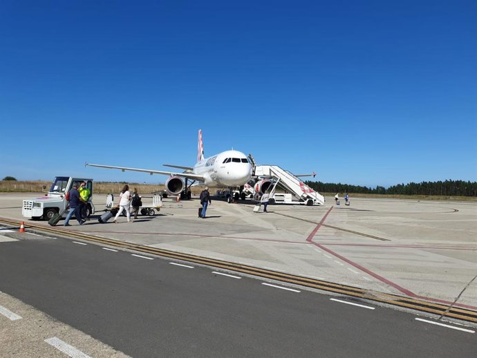 Archivo - Aeropuerto de Asturias, Volotea, conexión Asturias-Málaga