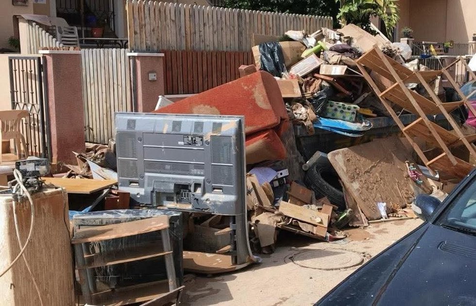 El Ayuntamiento de San Javier en marcha un servicio de recogida de enseres dañados por las inundacioanes