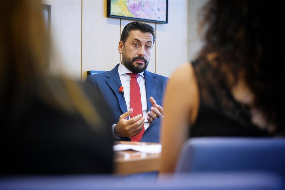 El portavoz del PP en la Asamblea de Madrid, Carlos Díaz-Pache, durante una entrevista para Europa Press.