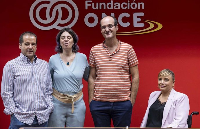 Fundación ONCE y Fundación Triángulo, unidos por los derechos de personas con discapacidad y con diversidad sexual o género