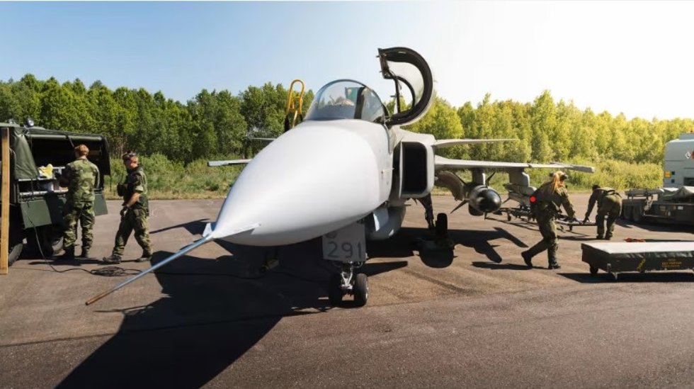 Saab y las Fuerzas Armadas suecas amplían el contrato de mantenimiento del Gripen