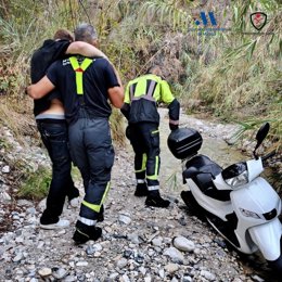 Rescatan a un joven perdido en el paraje del río Chíllar, en Nerja