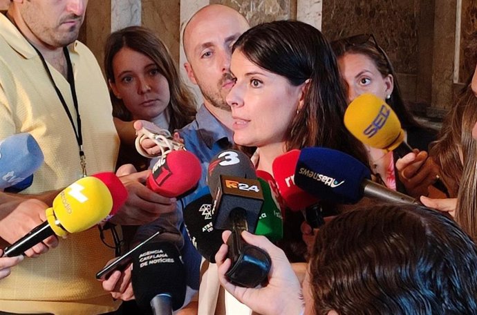 Archivo - La portavoz de Junts en el Parlament, Mònica Sales, 