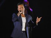 Foto: David Bustamante, en su 'prime', arrasa en su concierto en Sevilla presumiendo de músculos y bronceado
