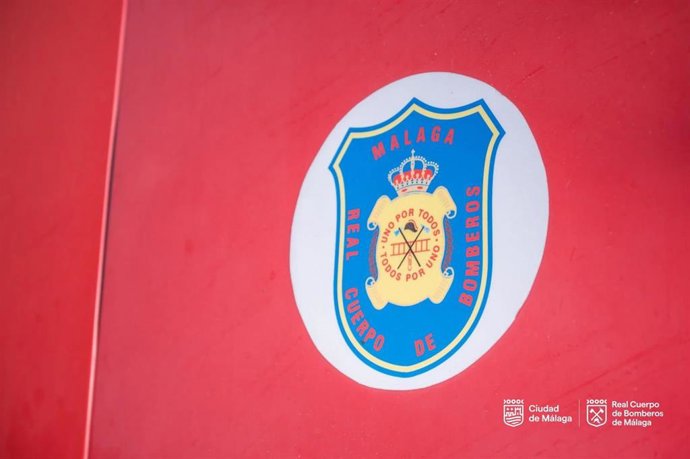 Archivo - Escudo del Real Cuerpo de Bomberos de Málaga