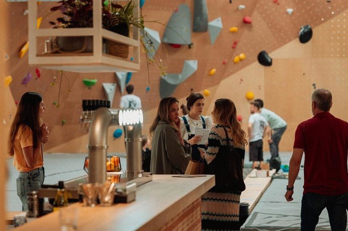 El rocódromo Arkose pretende consolidarse como nuevo punto de encuentro del otoño en Madrid.