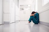 Foto: La vocación, los lazos familiares y la religión se asocian con un mayor bienestar en médicos residentes, según estudio