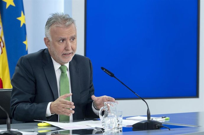 Archivo - El ministro de Política y Memoria Democrática, Ángel Víctor Torres, durante una rueda de prensa posterior a la reunión del Consejo de Ministros