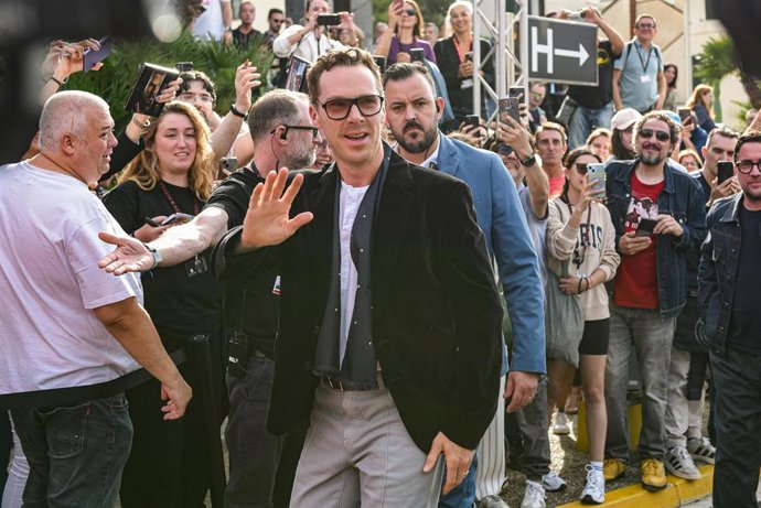 El actor Benedict Cumberbatch a su llegada a la presentación de la película ‘Esa cosa con alas’ en el Festival de Cine de Sitges 2025, en el Hotel Meliá, a 13 de octubre de 2025, en Sitges