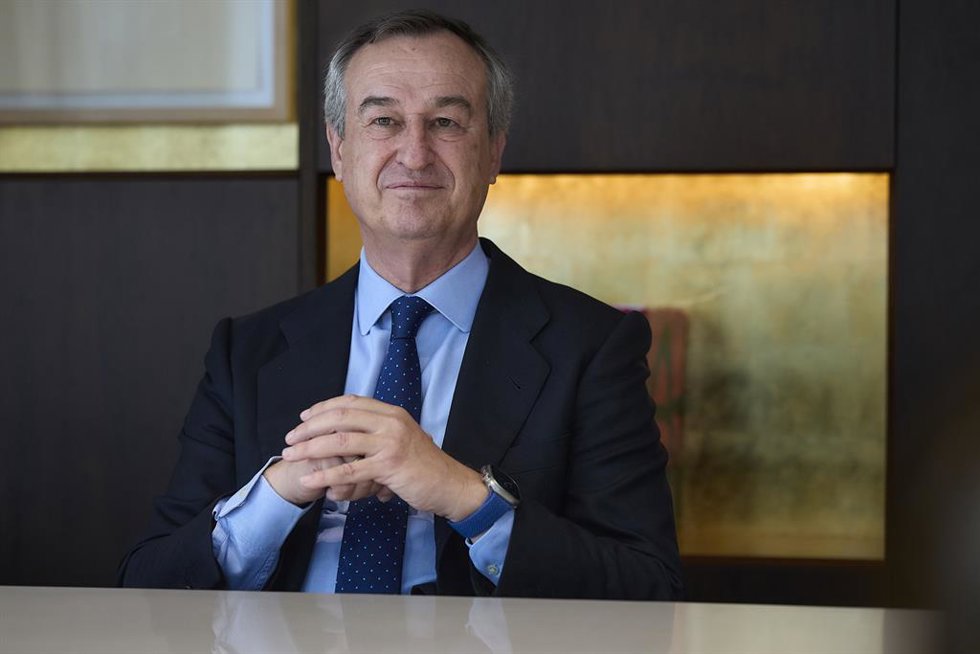 El consejero delegado de Banco Sabadell, César González-Bueno, durante una entrevista para Europa Press, en la sede de Sabadell, a 7 de octubre de 2025, en Madrid (España). César González-Bueno, licenciado en Derecho y Administración de Empresas por ICA