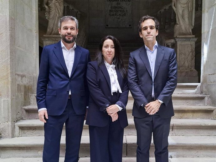 De izquierda a derecha: Antonio José Pérez Bravo, Laura Subiranas, socios de Outsourcing, y Álvaro Gómez-Elvira, socio del área de Fiscal de BDO Abogados
