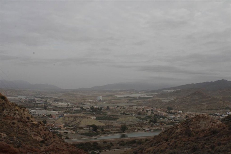 La intrusión de aire sahariano incrementa los niveles de las partículas PM10 en Lorca
