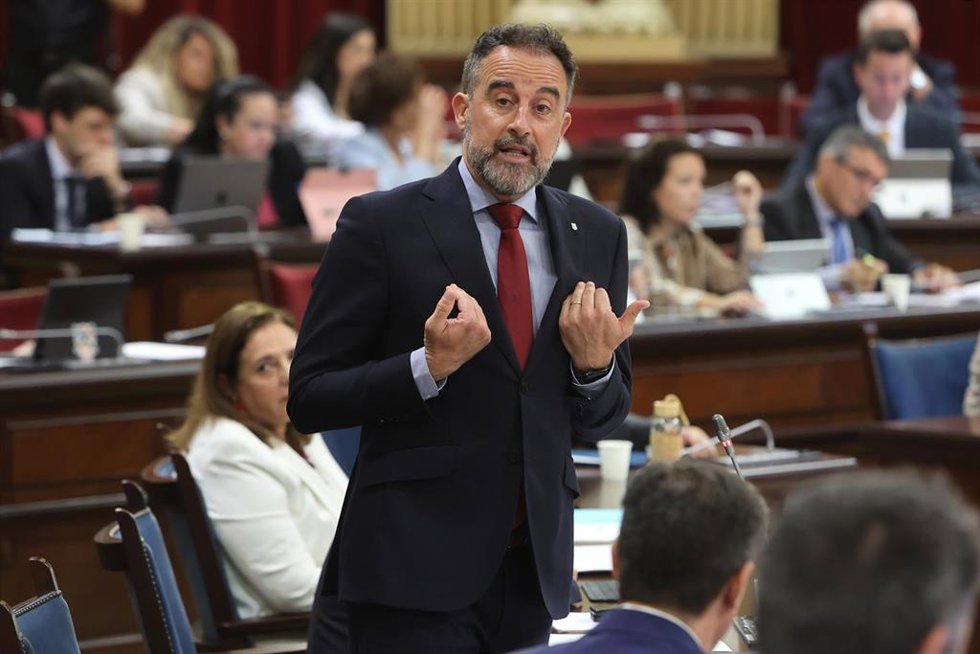 Archivo - El conseller de vivienda, Territorio y Movilidad, José Luis Mateo. 