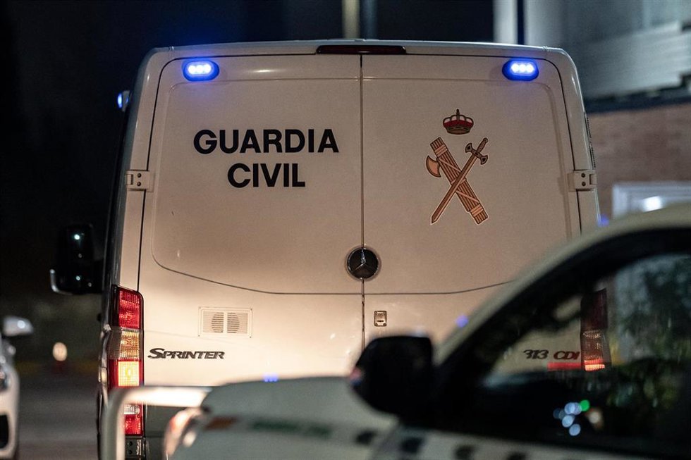 Archivo - El furgón de la Guardia Civil