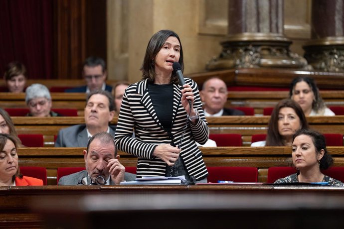 Archivo - La consellera d'Interior, Núria Parlón