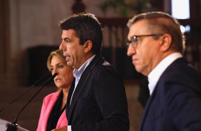 El 'president' Carlos Mazón anuncia nuevas ayudas junto a la vicepresidenta Susana Camarero y el conseller José Antonio Rovira