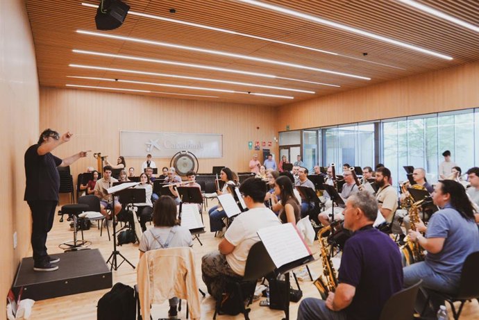 L'Institut Valencià de Cultura, CaixaBank i la Federació de Societats Musicals de la Comunitat Valenciana impulsen un concert solidari en homenatge a les víctimes i voluntaris de la dana.