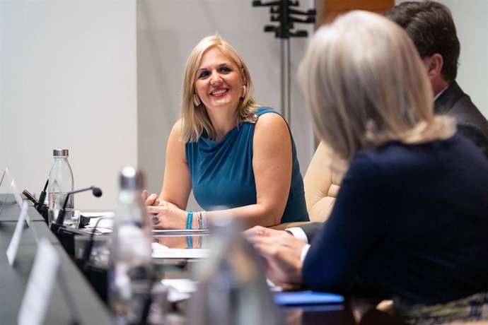 La consejera de Hacienda y Administración Püblica, Elena Manzano, en la reunión del Consejo de Gobierno de la Junta este martes.
