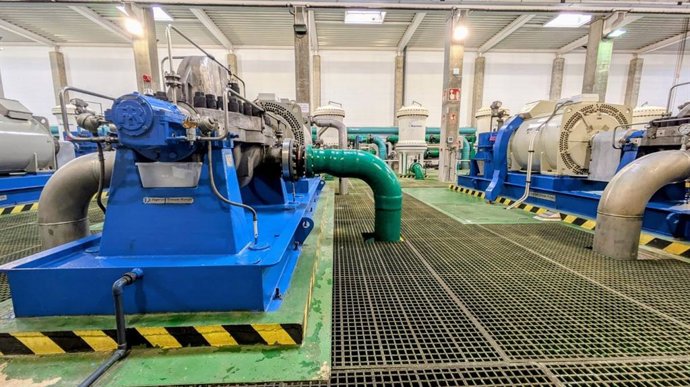 Archivo - Instalaciones de una de las desaladoras de Baleares.